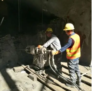 岳麓水下抗分散灌浆料特点 水下不分散注浆料介绍