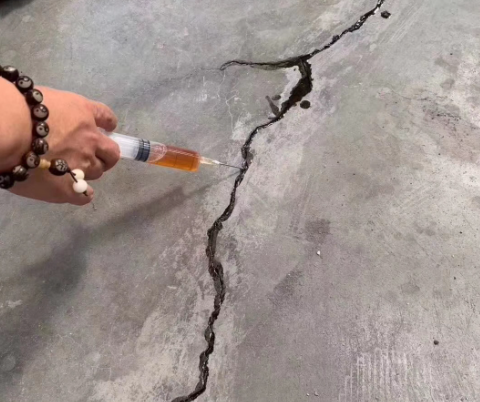 岳麓混凝土裂缝修补技术详解​
